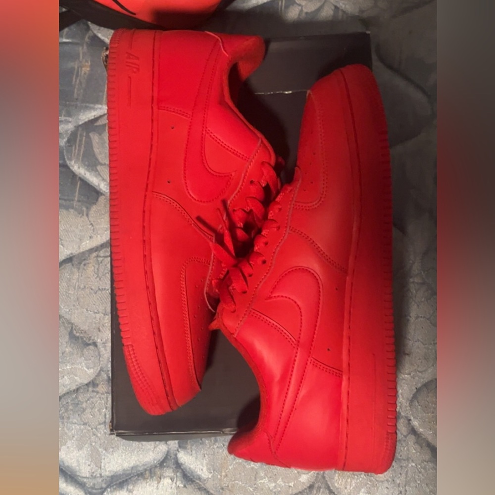 Af 1 ‘tripple red’